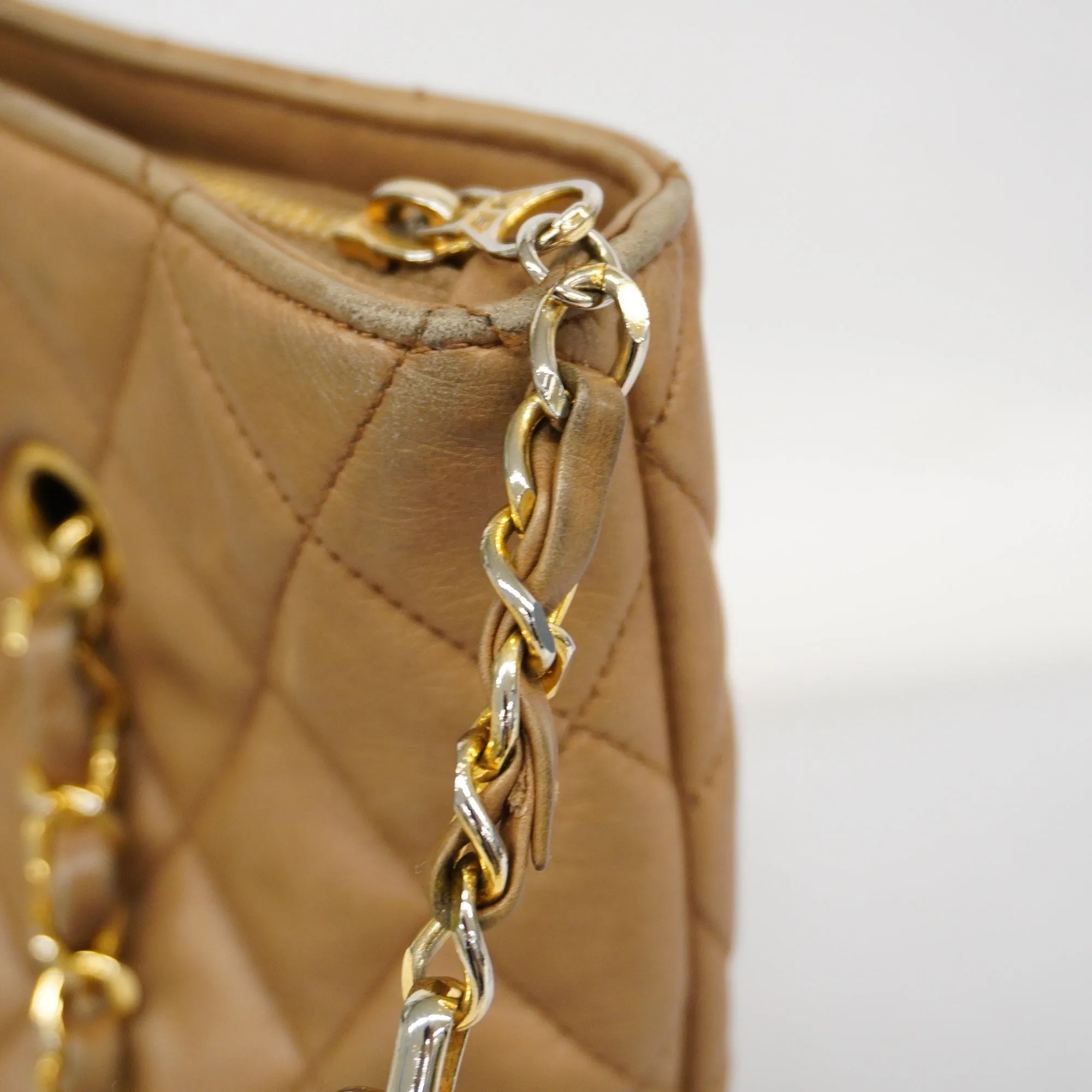 CHANELAuth  Matelasse Chain Shoulder Lambskin Women's Leather Shoulder Bag Brown