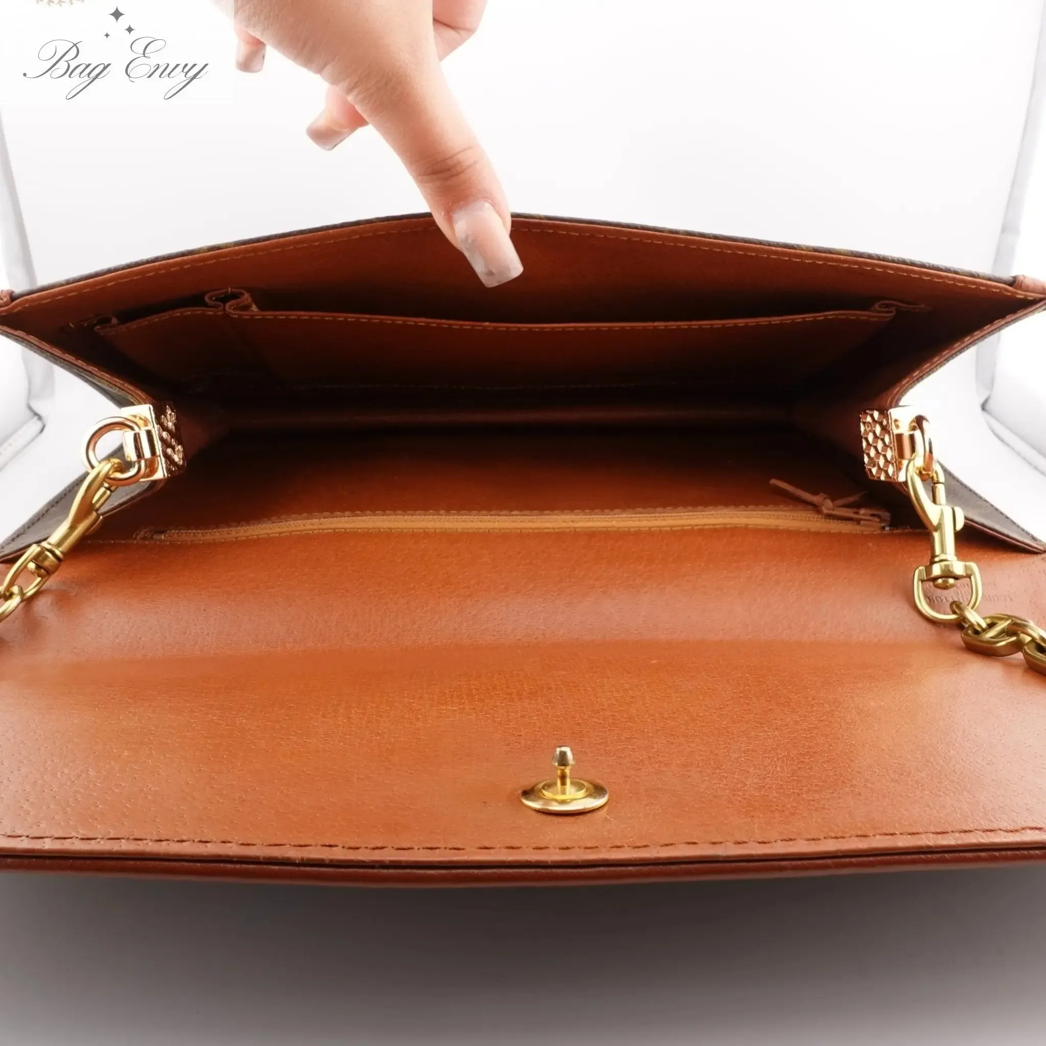 LOUIS VUITTON Monogram Dame GM