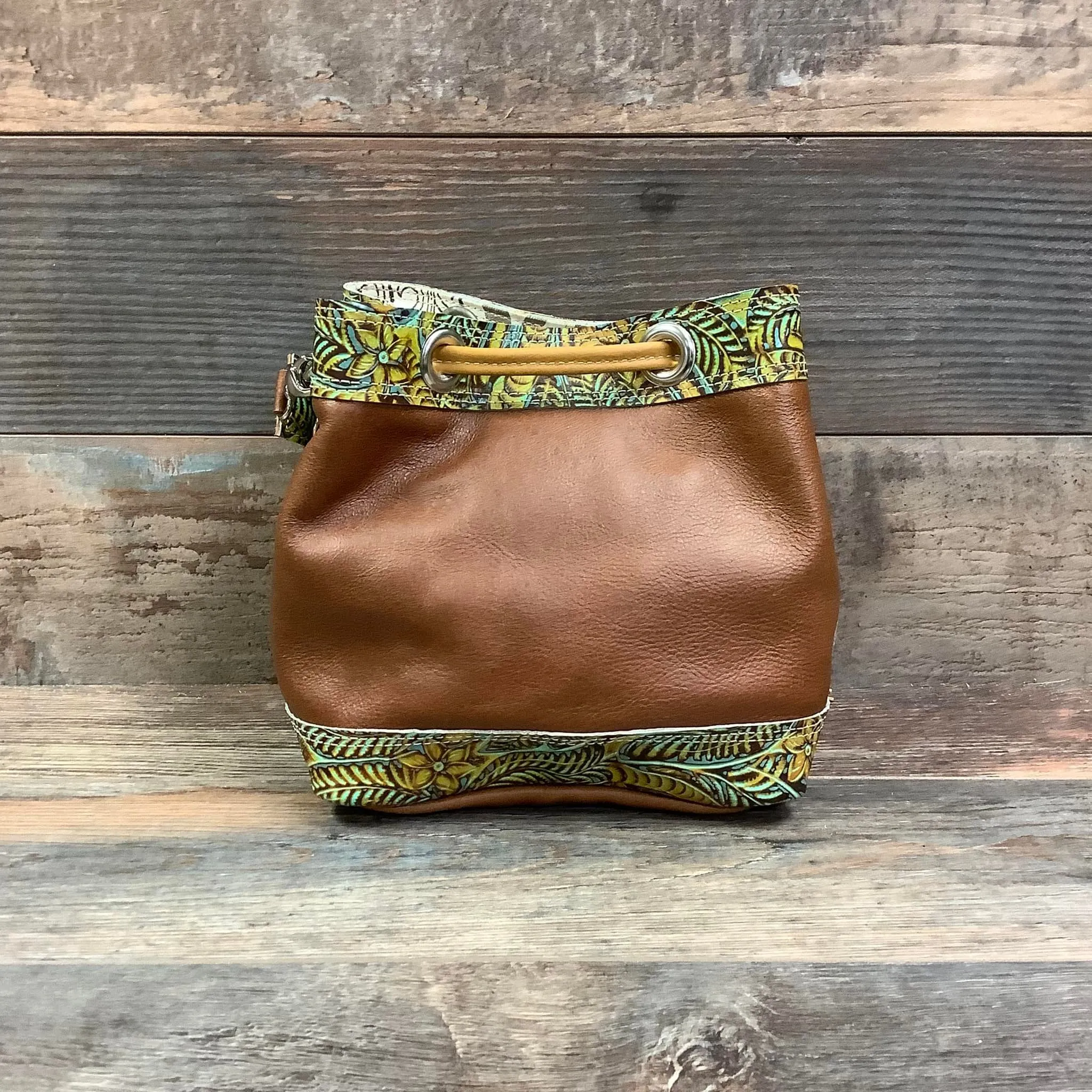 Mini Feed Bucket - #37141